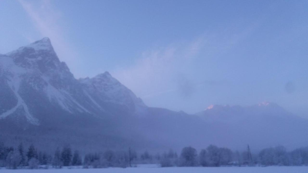 Tyrol Appartements Ehrwald Bagian luar foto