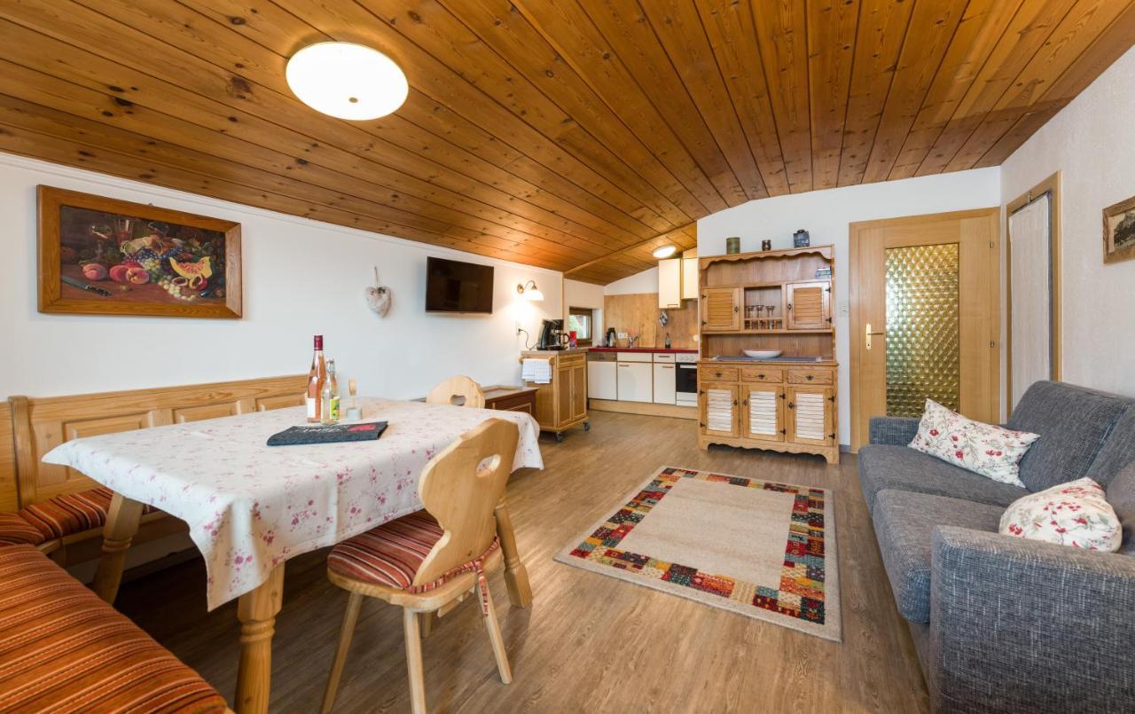 Tyrol Appartements Ehrwald Bagian luar foto