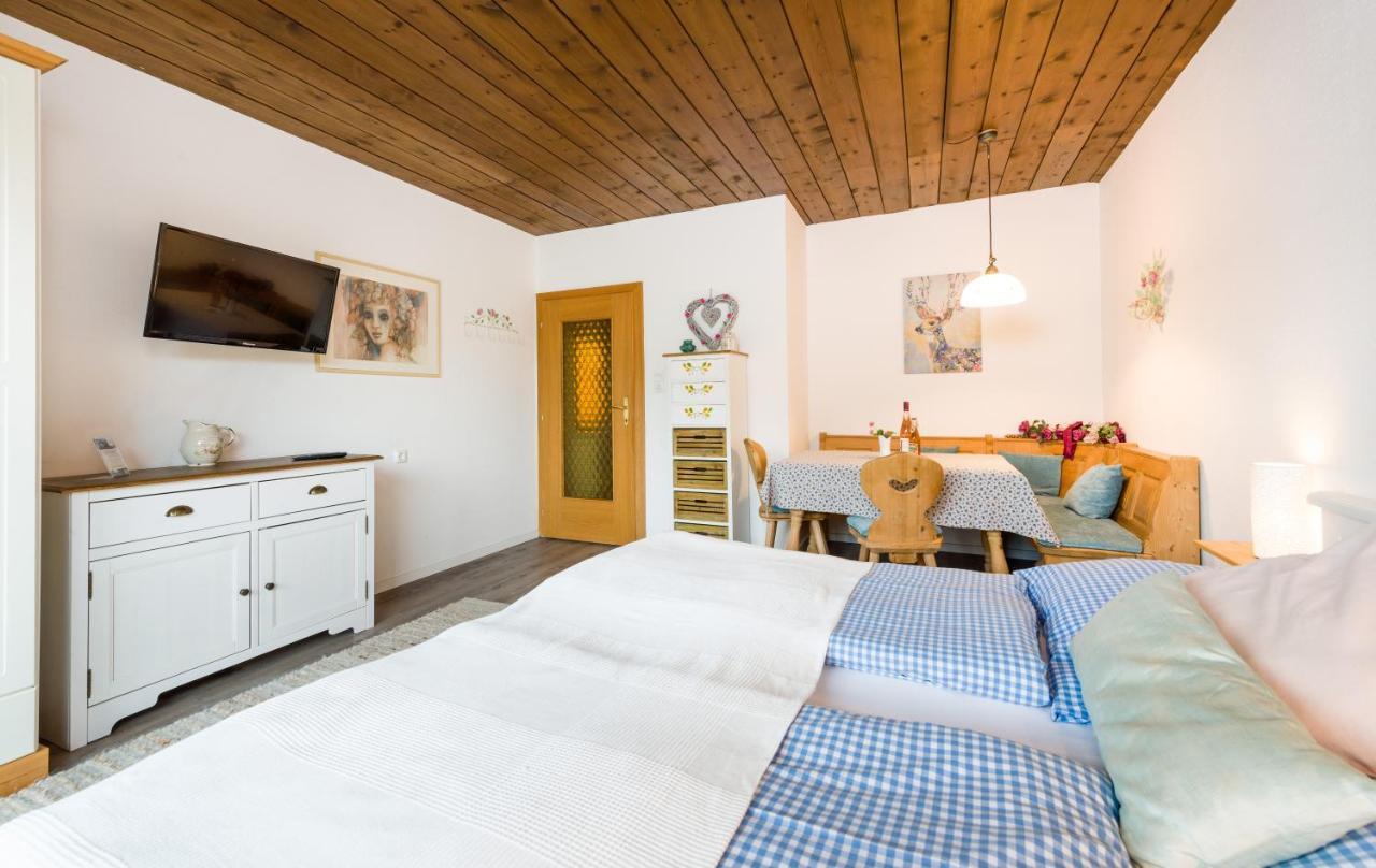 Tyrol Appartements Ehrwald Bagian luar foto
