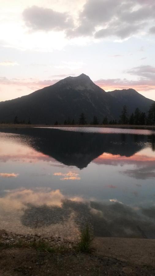 Tyrol Appartements Ehrwald Bagian luar foto
