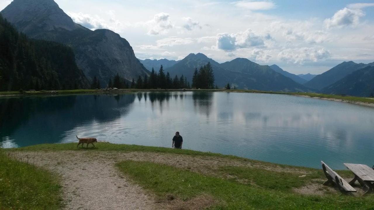 Tyrol Appartements Ehrwald Bagian luar foto