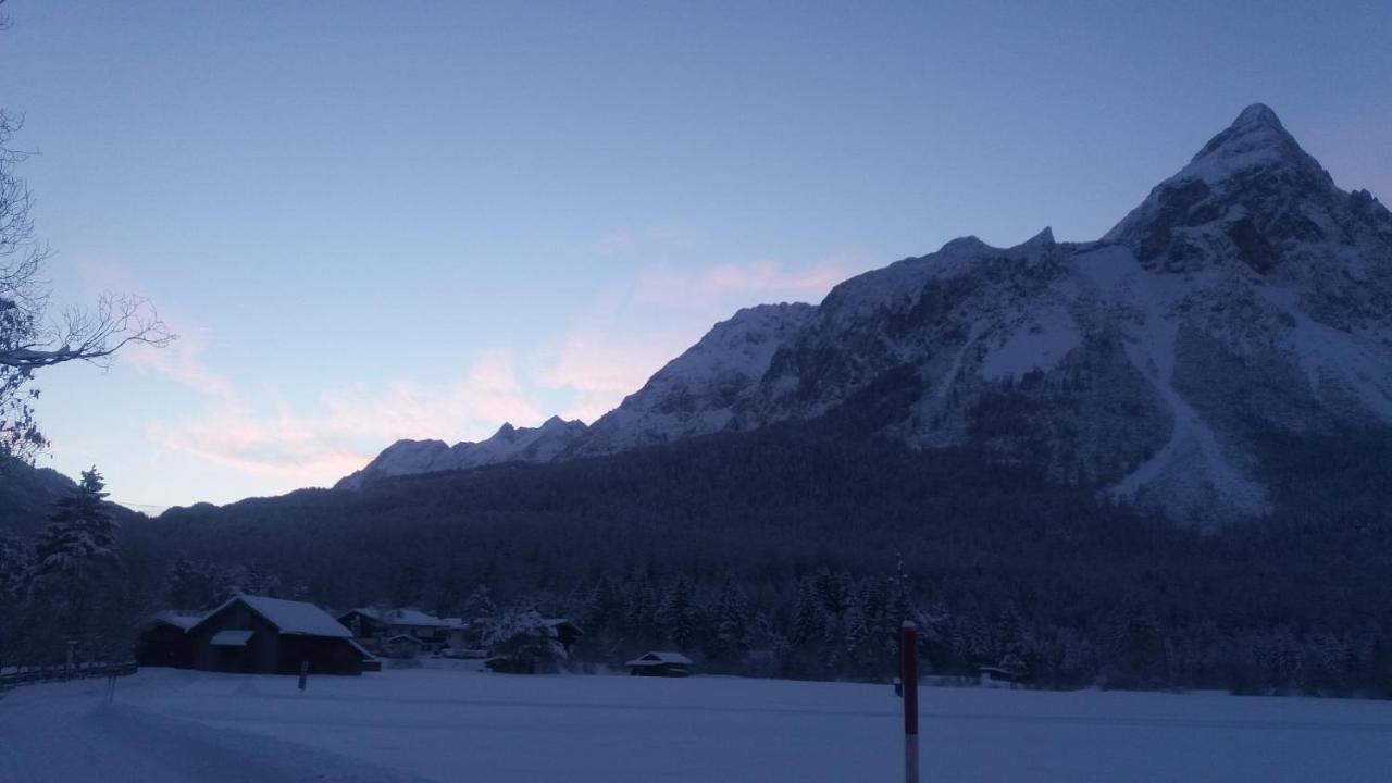 Tyrol Appartements Ehrwald Bagian luar foto