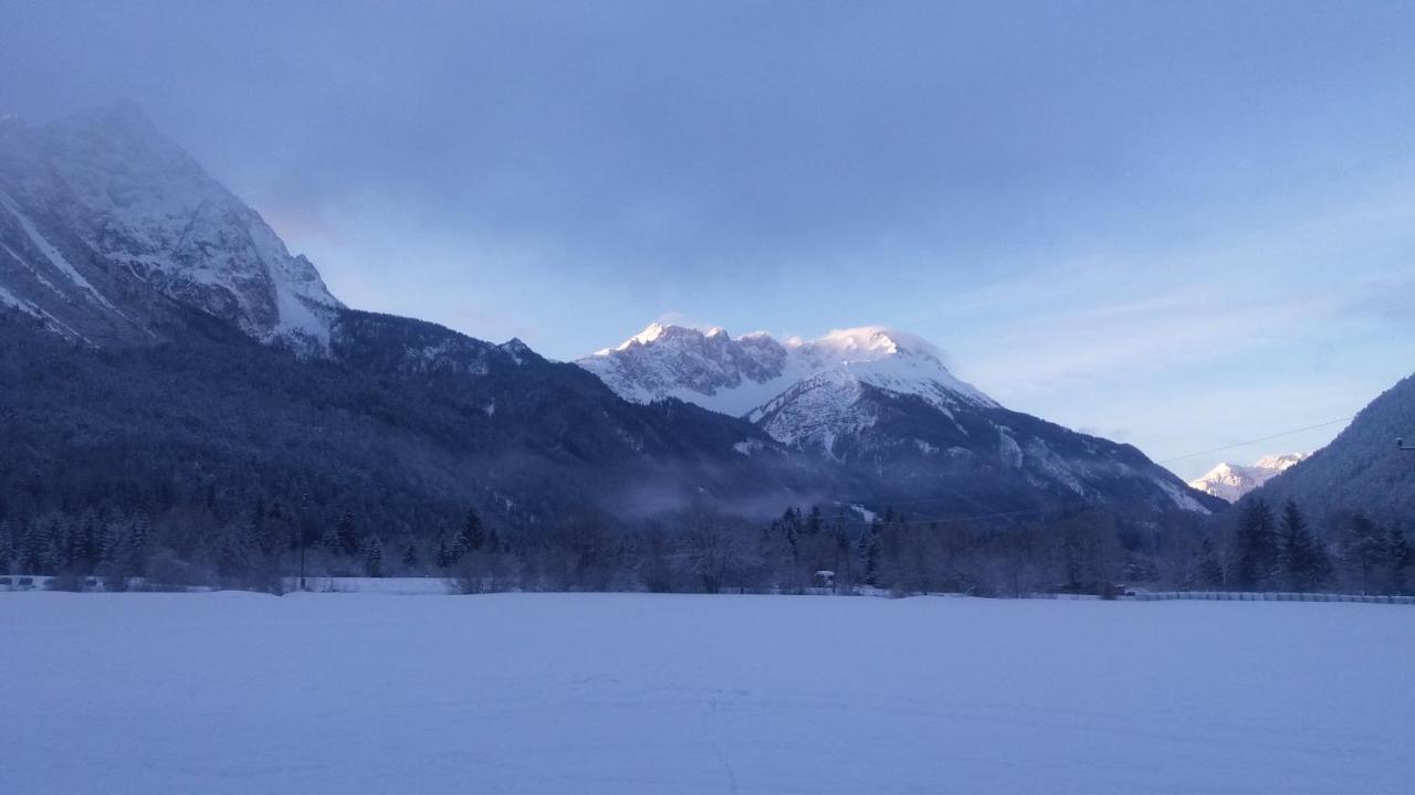 Tyrol Appartements Ehrwald Bagian luar foto