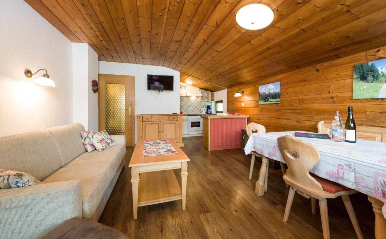 Tyrol Appartements Ehrwald Bagian luar foto