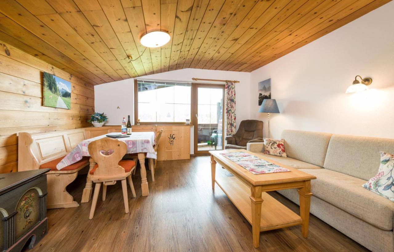 Tyrol Appartements Ehrwald Bagian luar foto
