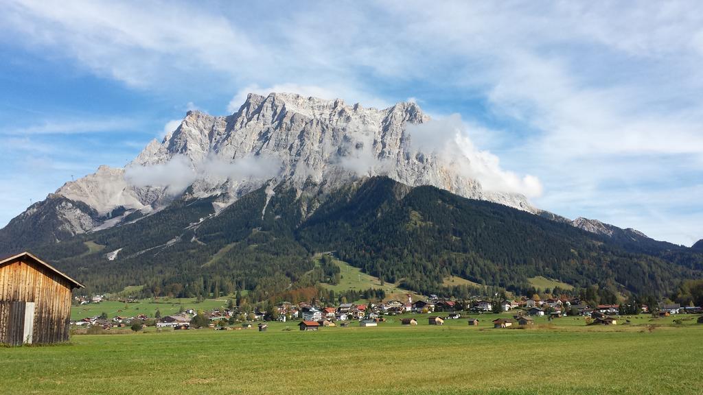 Tyrol Appartements Ehrwald Bagian luar foto
