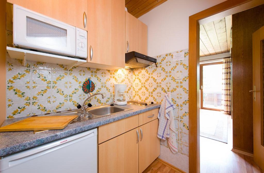 Tyrol Appartements Ehrwald Ruang foto